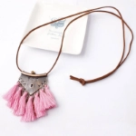 Picture of Light Necklace With Pink Karkousha