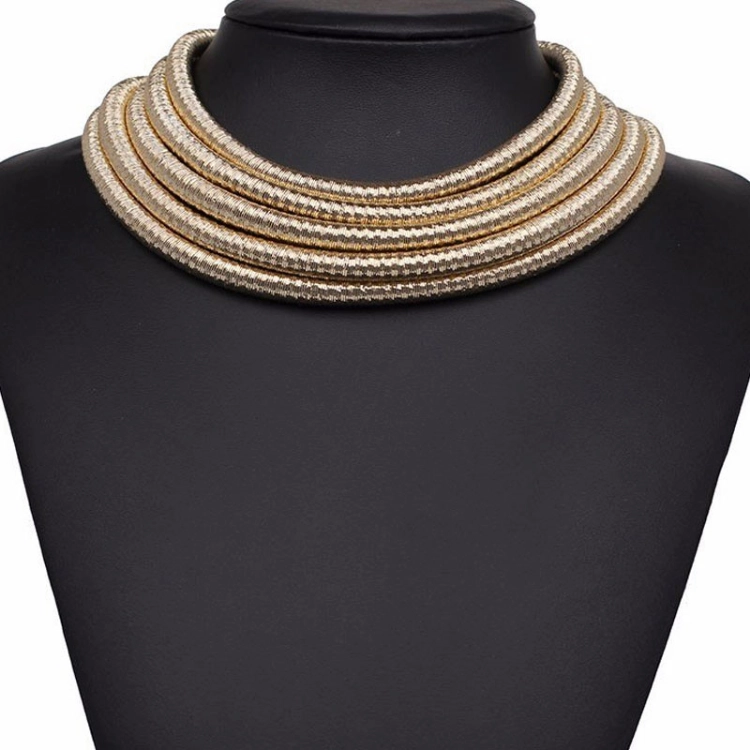 Picture of Golden Necklace Model 302 For Women