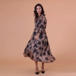 Kuwait girl dress code woman clothing online  shopping 