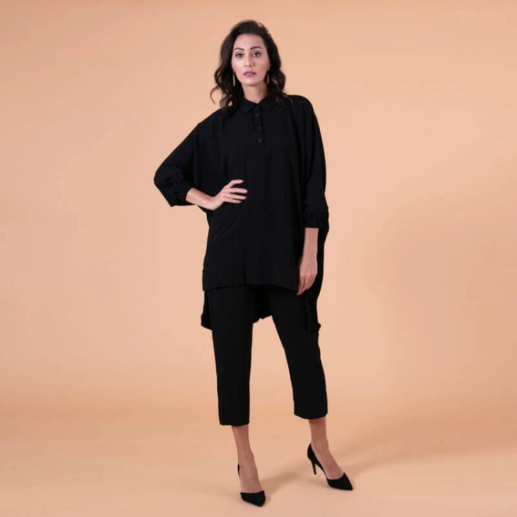 Picture of Black Set With Collar Buttons For Women