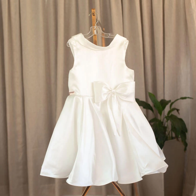 صورة فستان أبيض للبنات - موديل 1