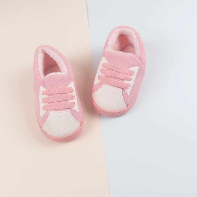 صورة حذاء سنيكرز وردي للاطفال