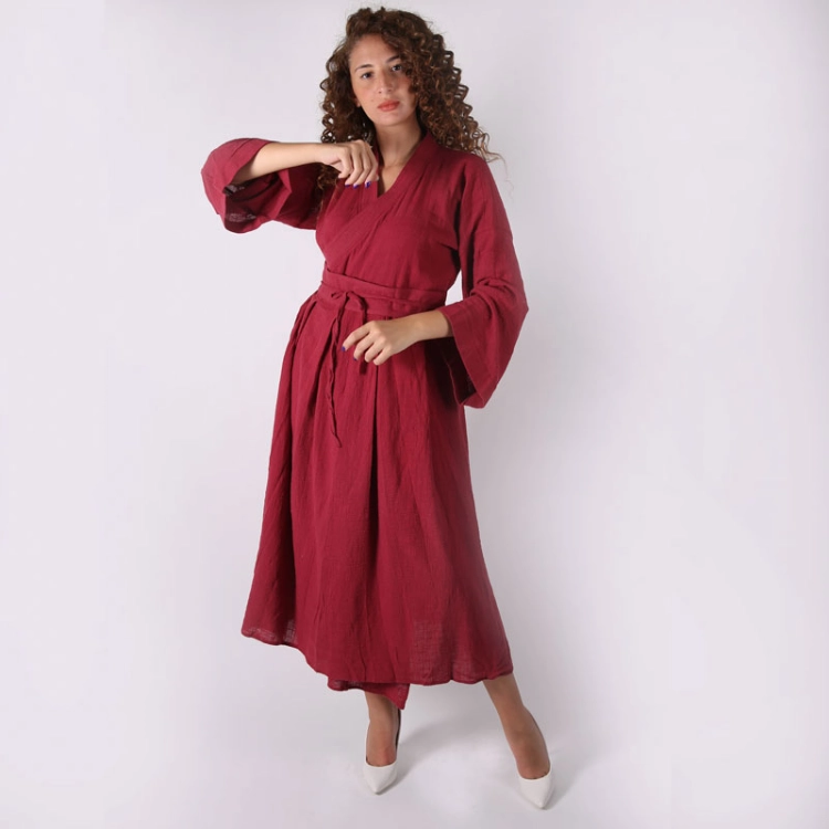 صورة فستان صيفي أحمر للنساء
