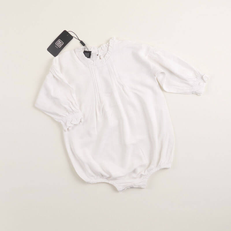 صورة White Classic Fold Suit For Newborns (With Name Embroidery Option)