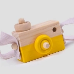 صورة لعبة الكاميرا الخشبية الأصفر للاطفال